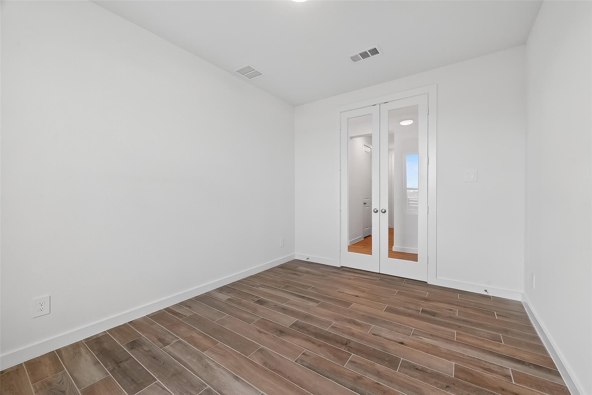 3238 Kindred Way Property Photo 7