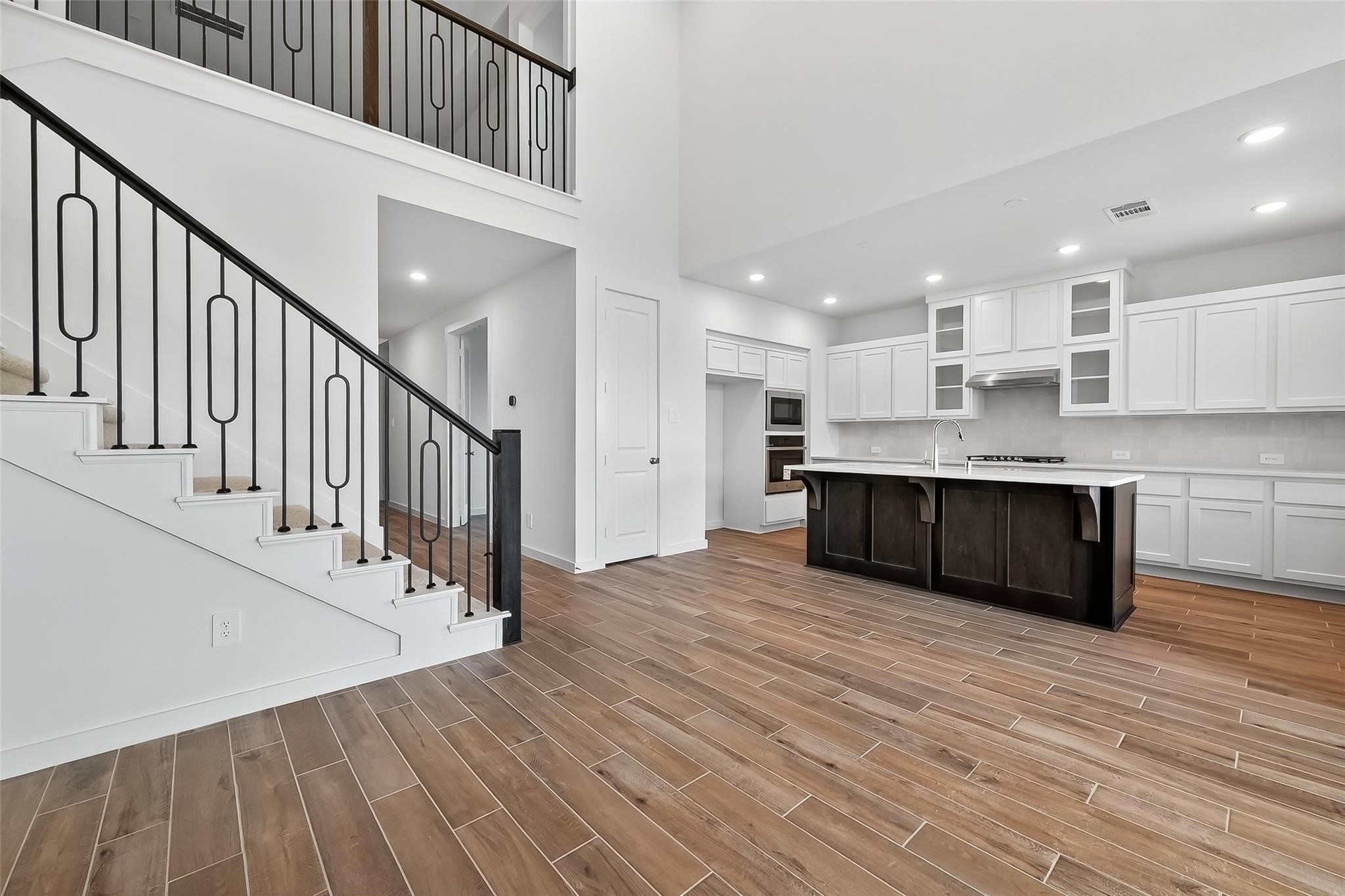 3238 Kindred Way Property Photo 11
