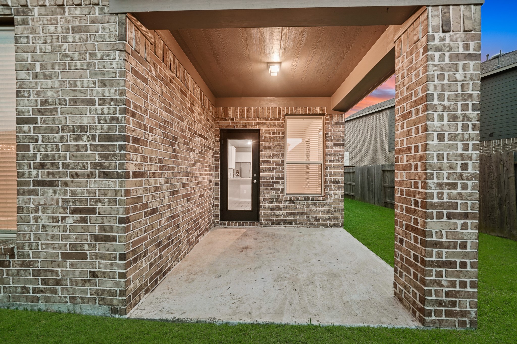 12808 Narrow Cove Drive Property Photo 3