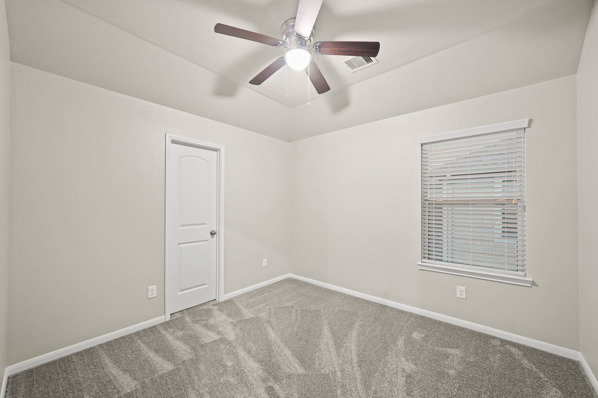 12808 Narrow Cove Drive Property Photo 25