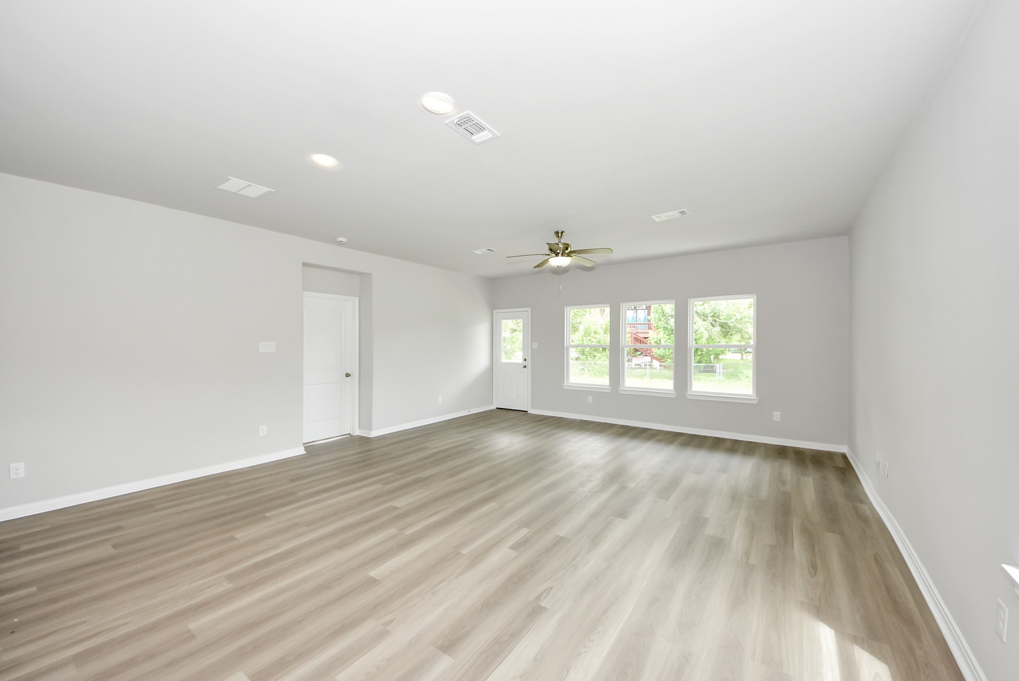 638 Stovall Drive Property Photo 8