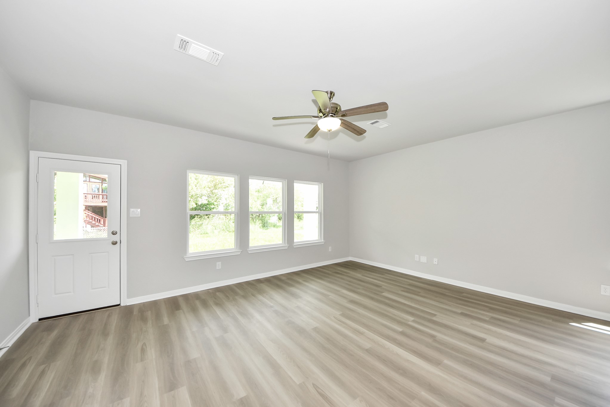 638 Stovall Drive Property Photo 10