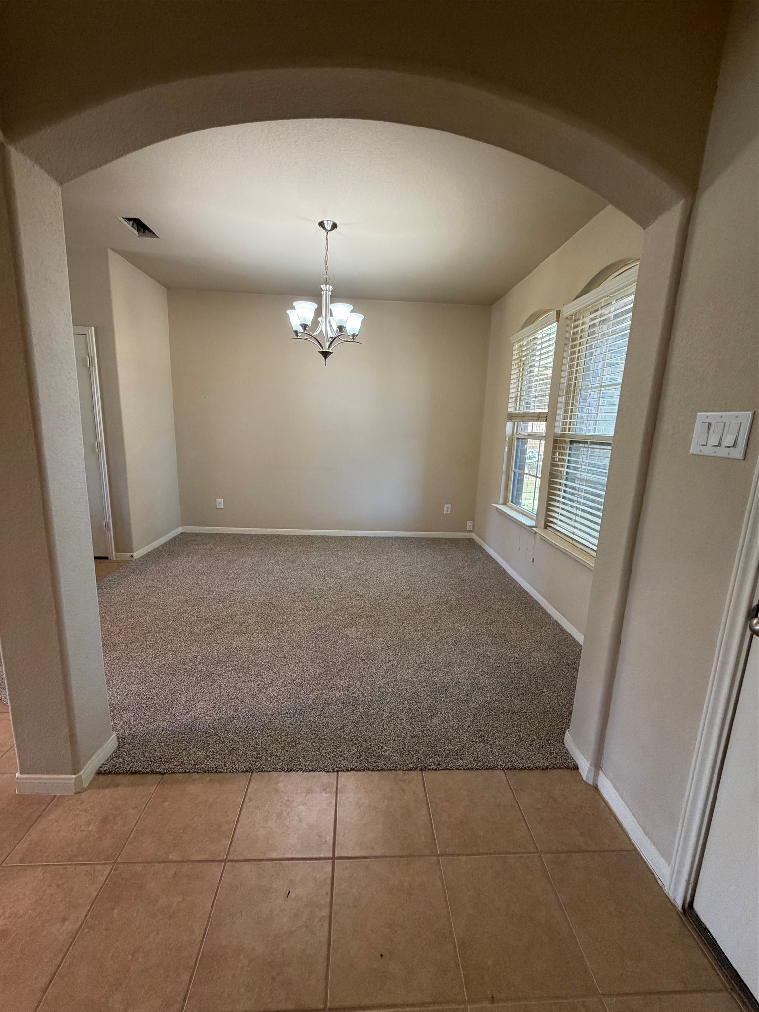 3209 Featherwood Lane Property Photo 6