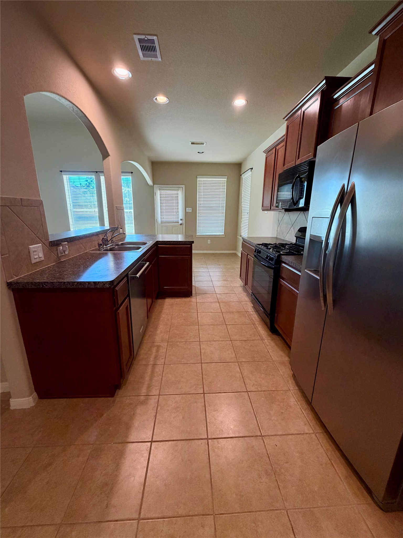 3209 Featherwood Lane Property Photo 7