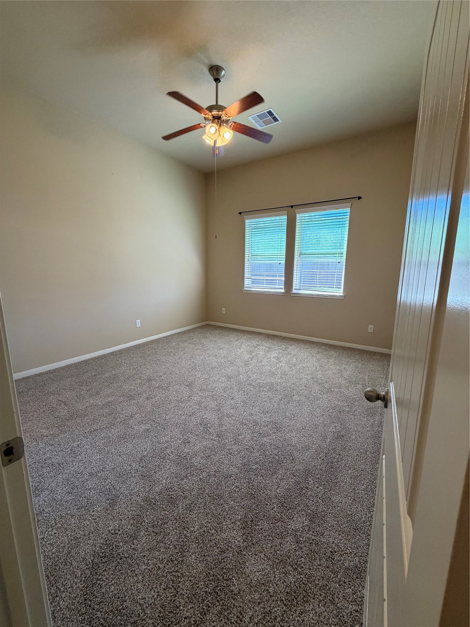 3209 Featherwood Lane Property Photo 13