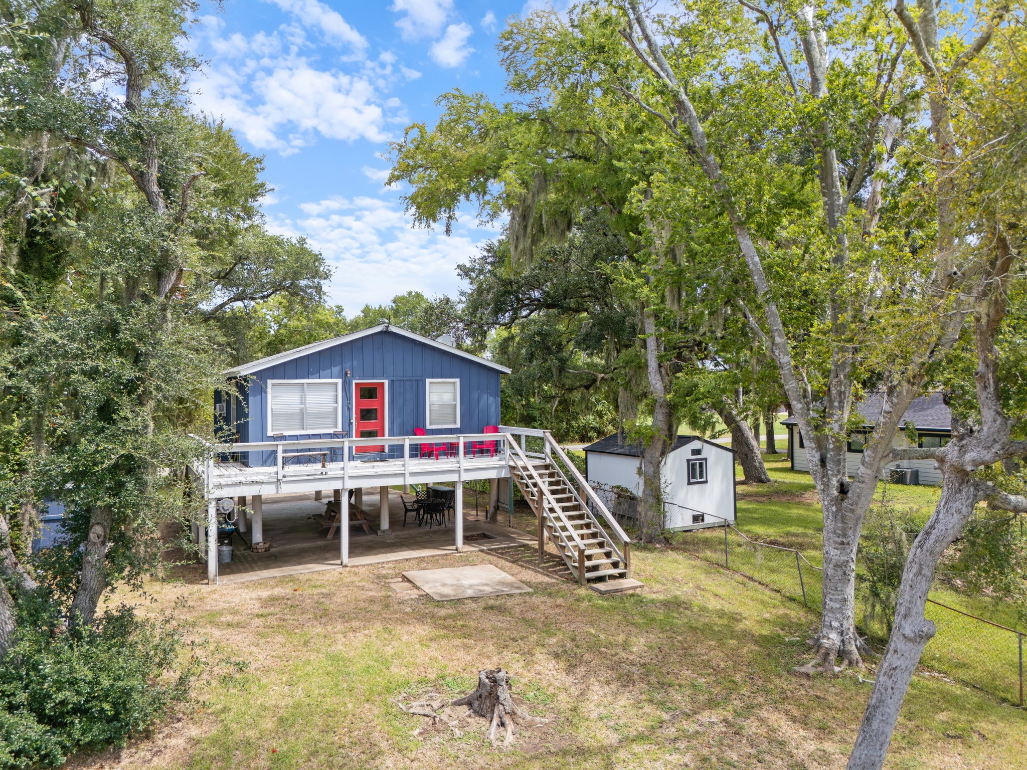147 Private Road 652 Property Photo 6