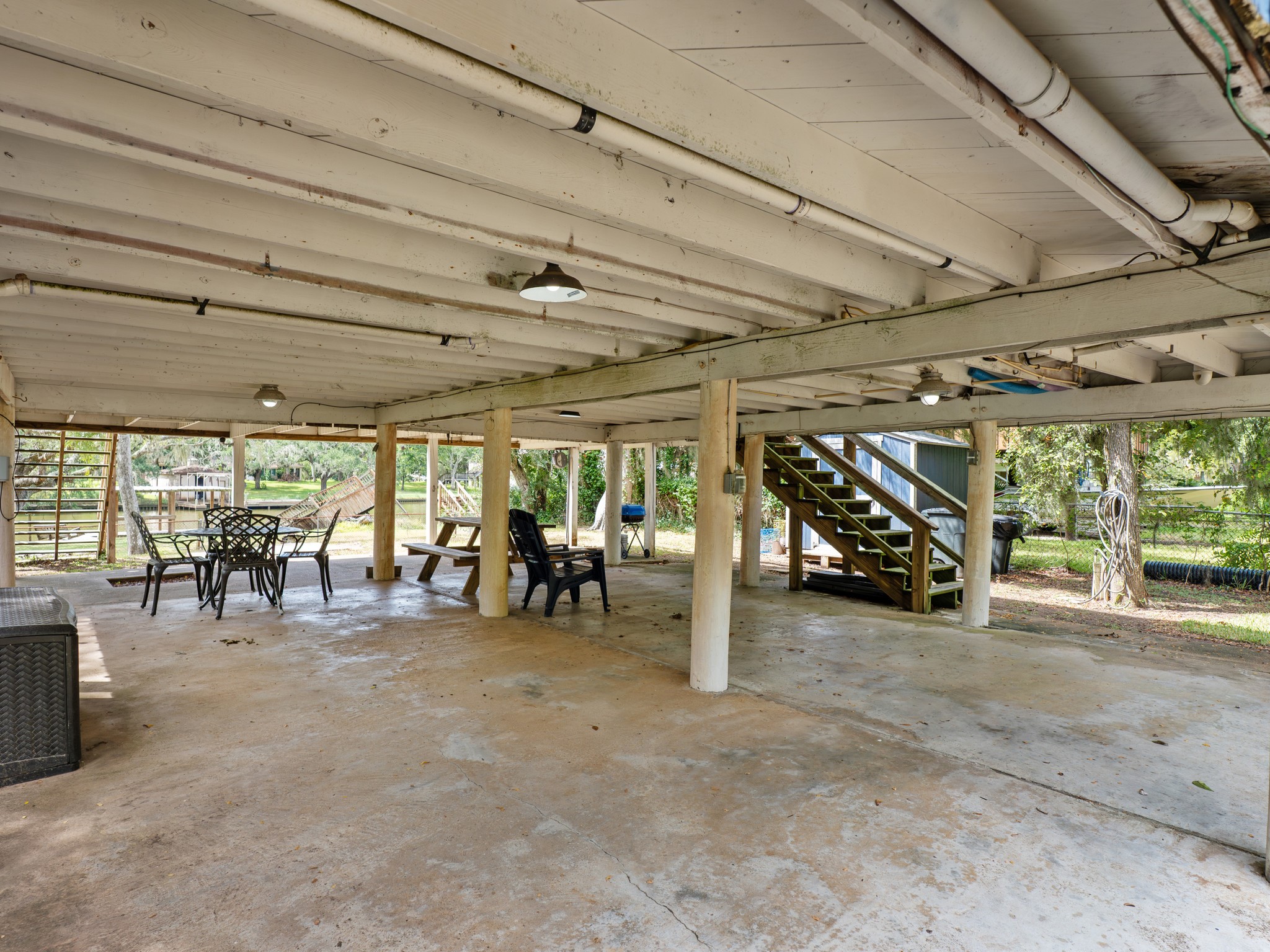 147 Private Road 652 Property Photo 28