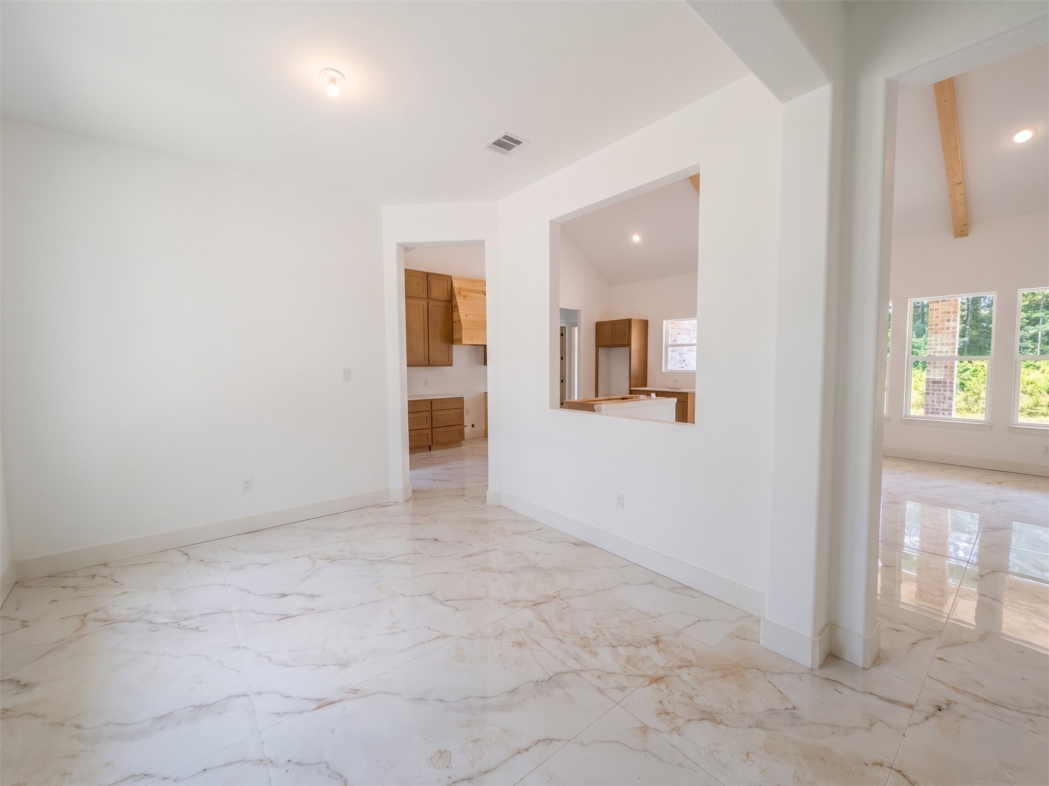 3033 Coast Dr Property Photo 4