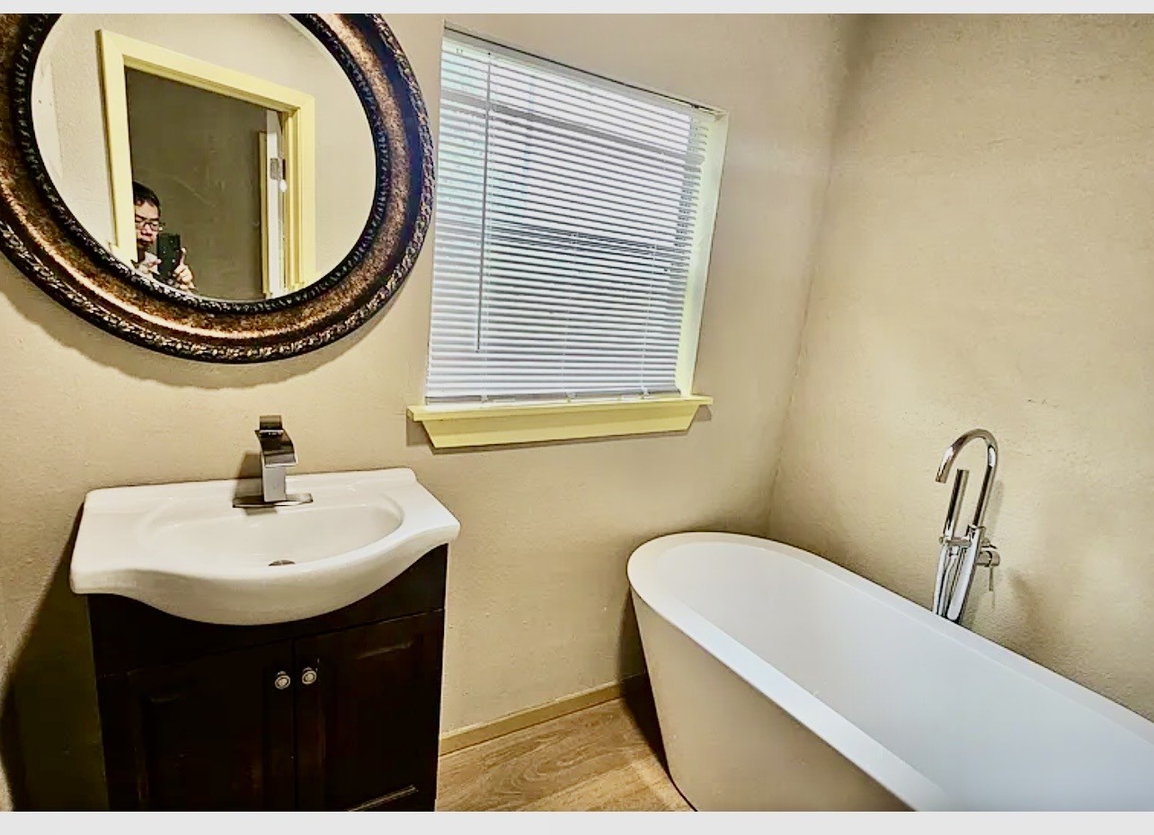 3026 Airport Boulevard Property Photo 4