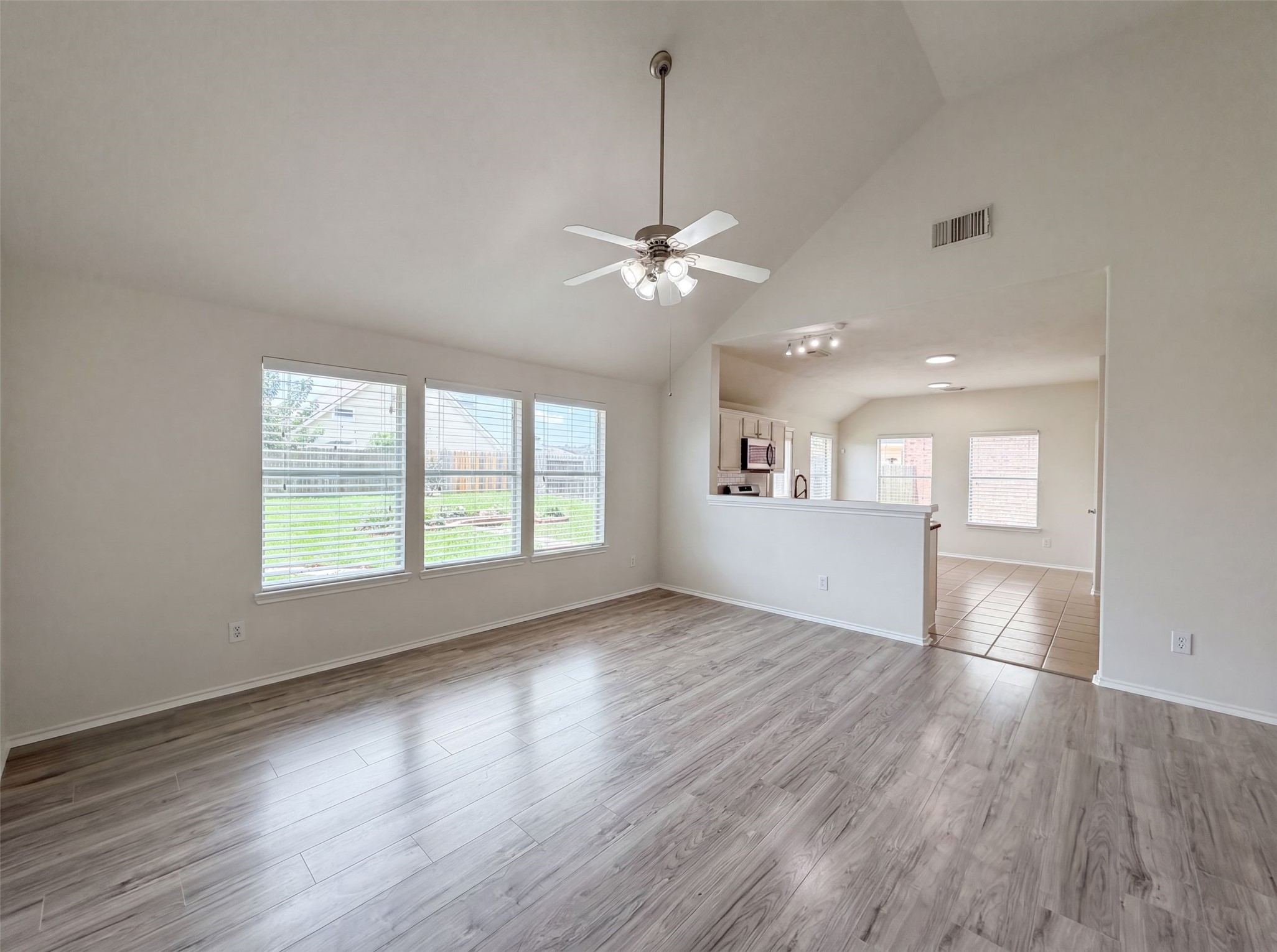 20615 Sandy Bay Lane Property Photo 3