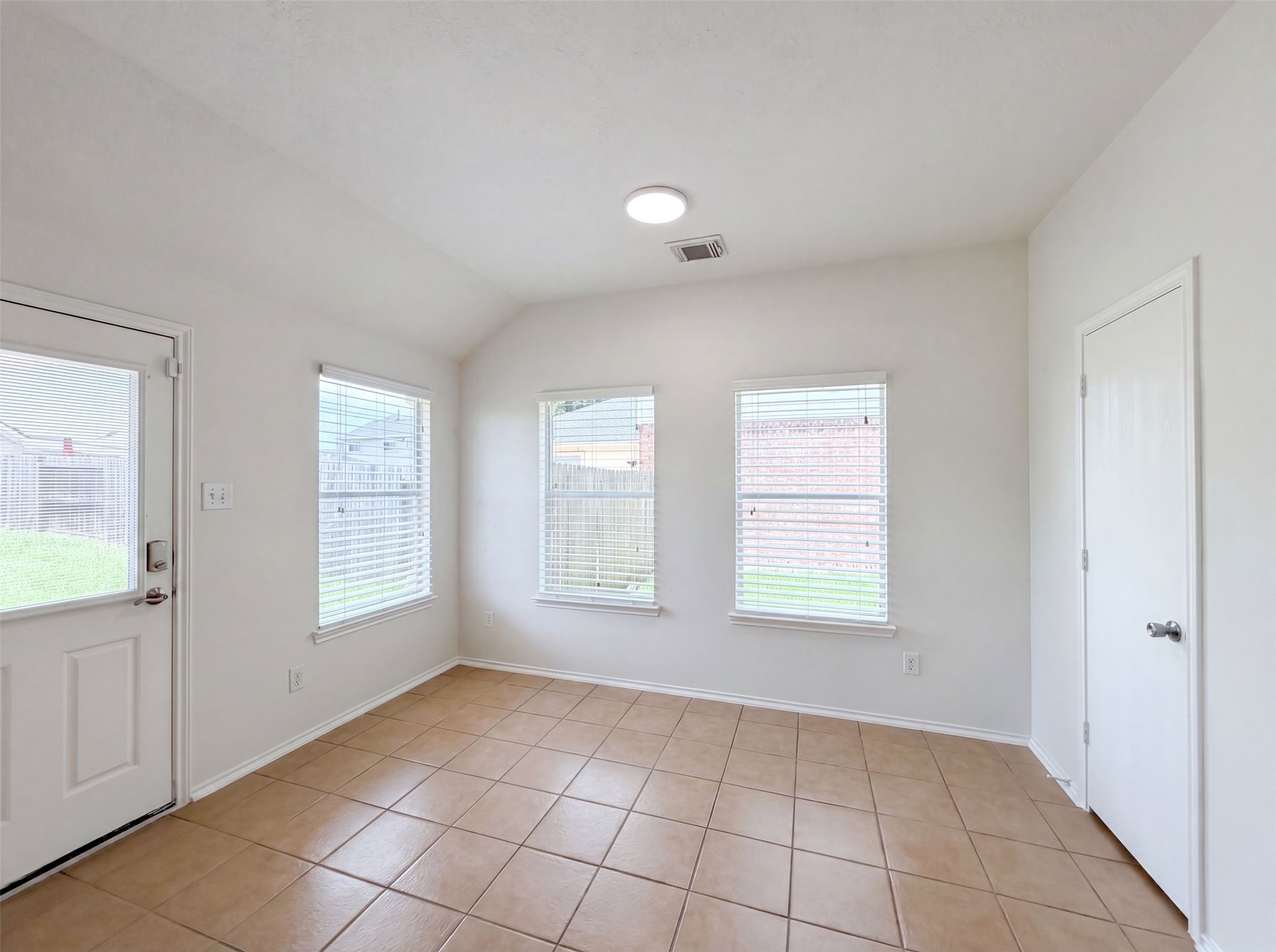 20615 Sandy Bay Lane Property Photo 10