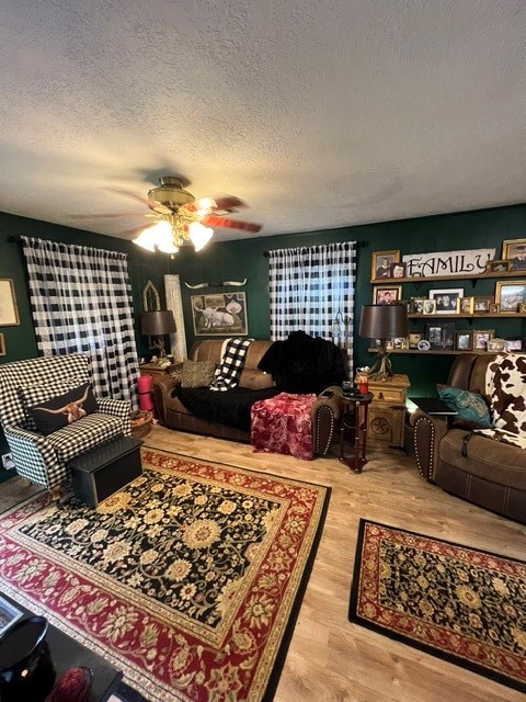456 Sherwood Forest Drive N Property Photo 8