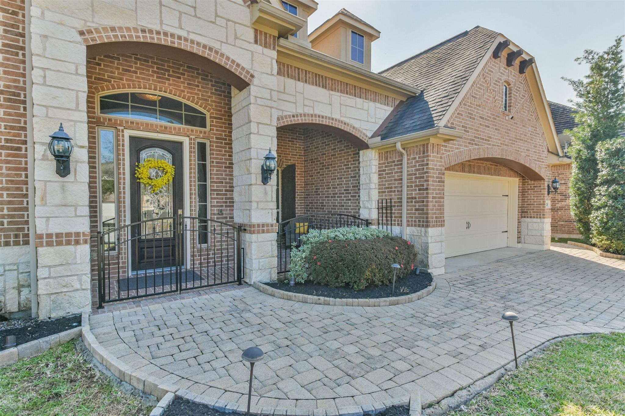 1210 Welland Way Property Photo 2