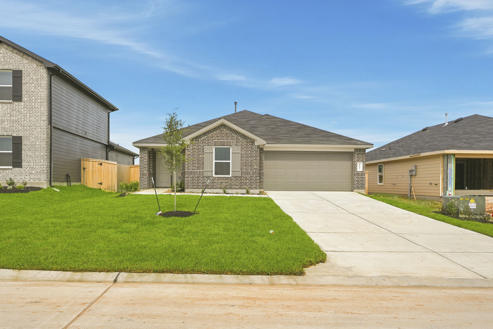 40534 Clover Willow Drive Property Photo 1