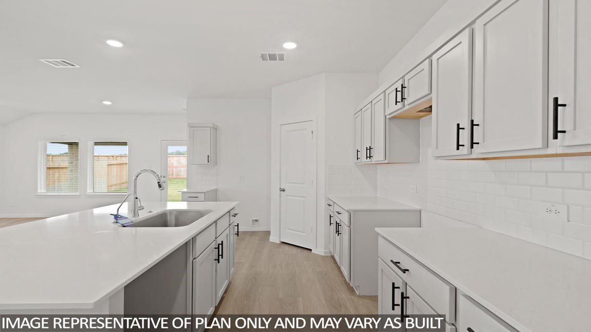 40534 Clover Willow Drive Property Photo 6