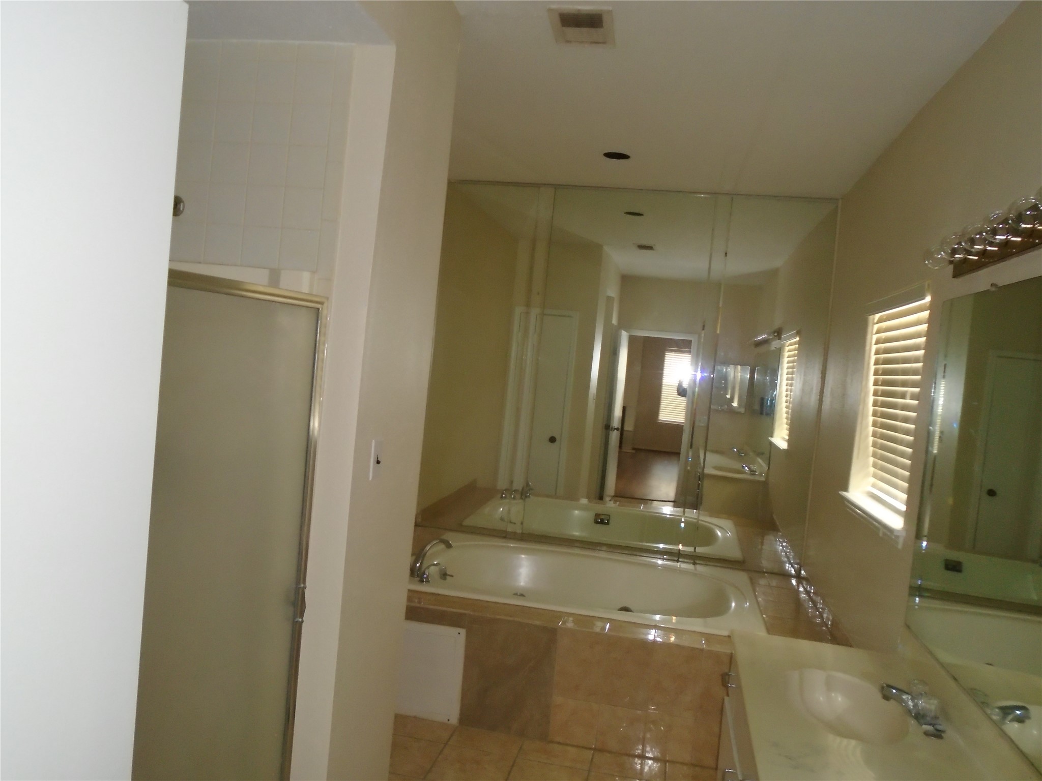 6000 Reims Road 4001 Property Photo 24