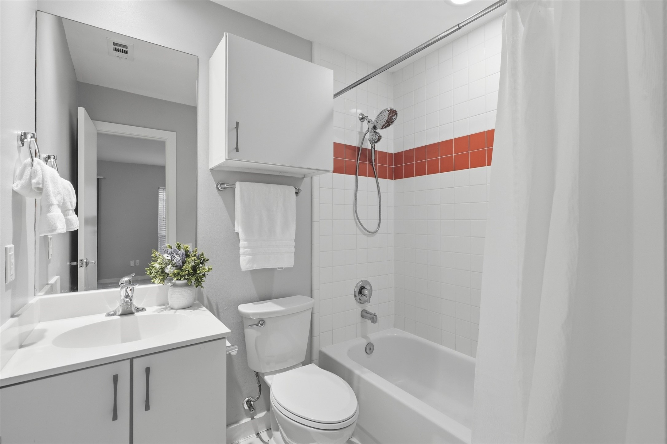 6138 Grand Boulevard Property Photo 14