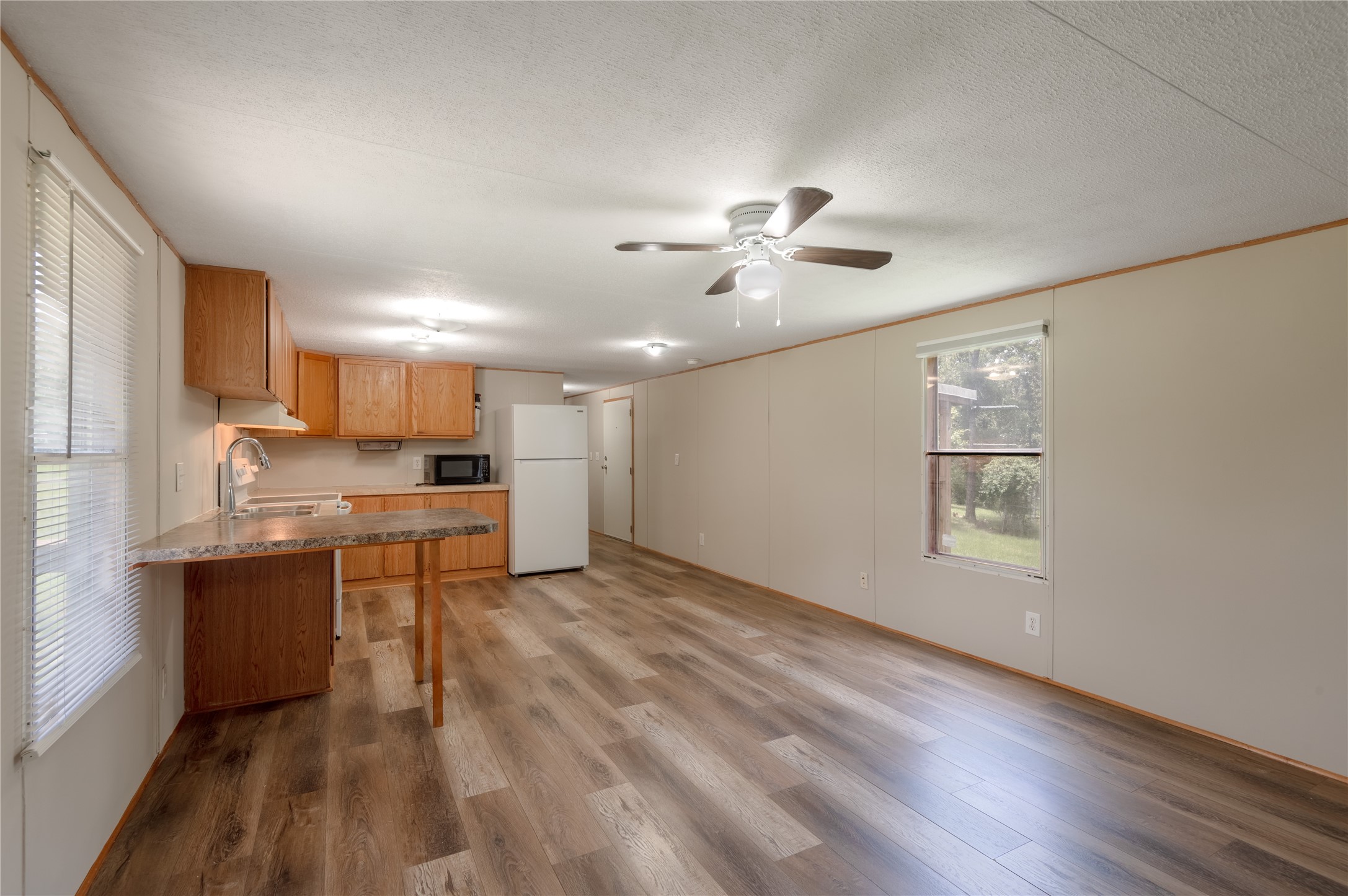 37 Riverside Lane C Property Photo 5