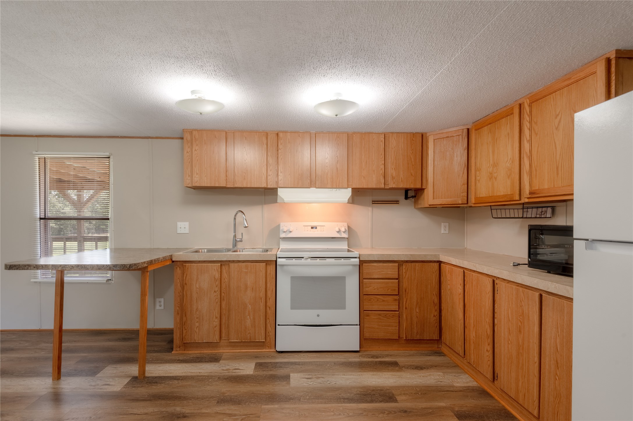 37 Riverside Lane C Property Photo 9