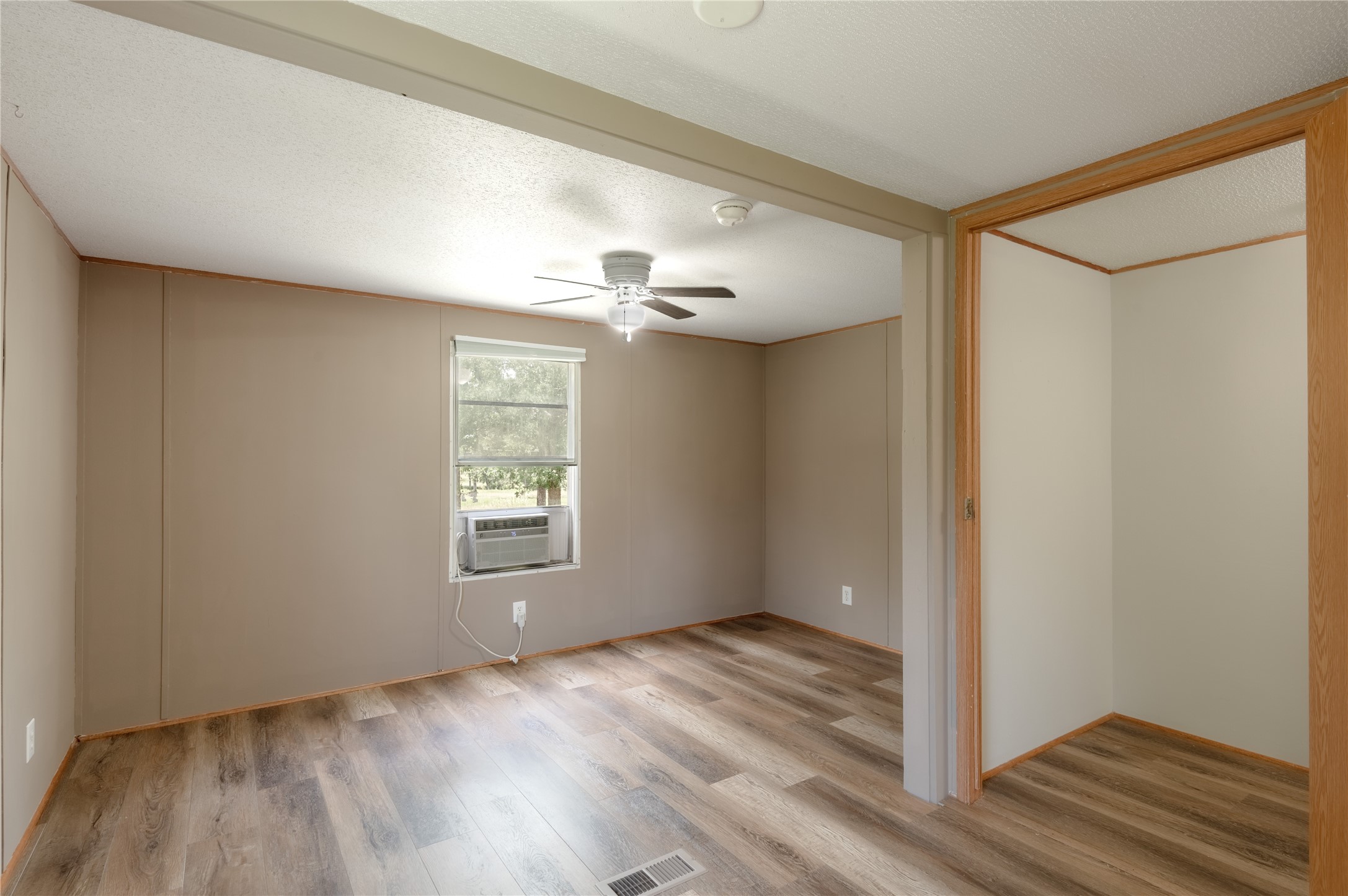 37 Riverside Lane C Property Photo 11