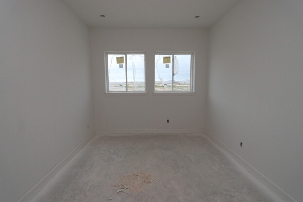 31210 Summer Sun Place Property Photo 6