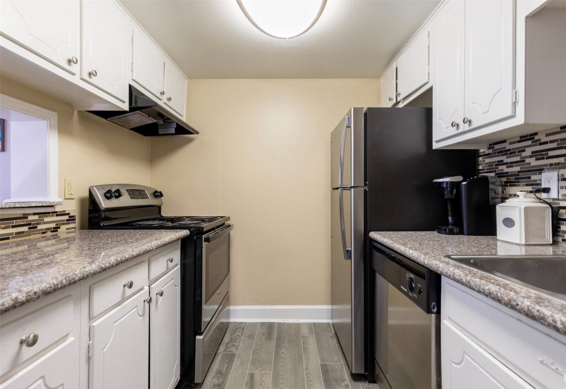 9407 Westheimer Road 305 Property Photo 4
