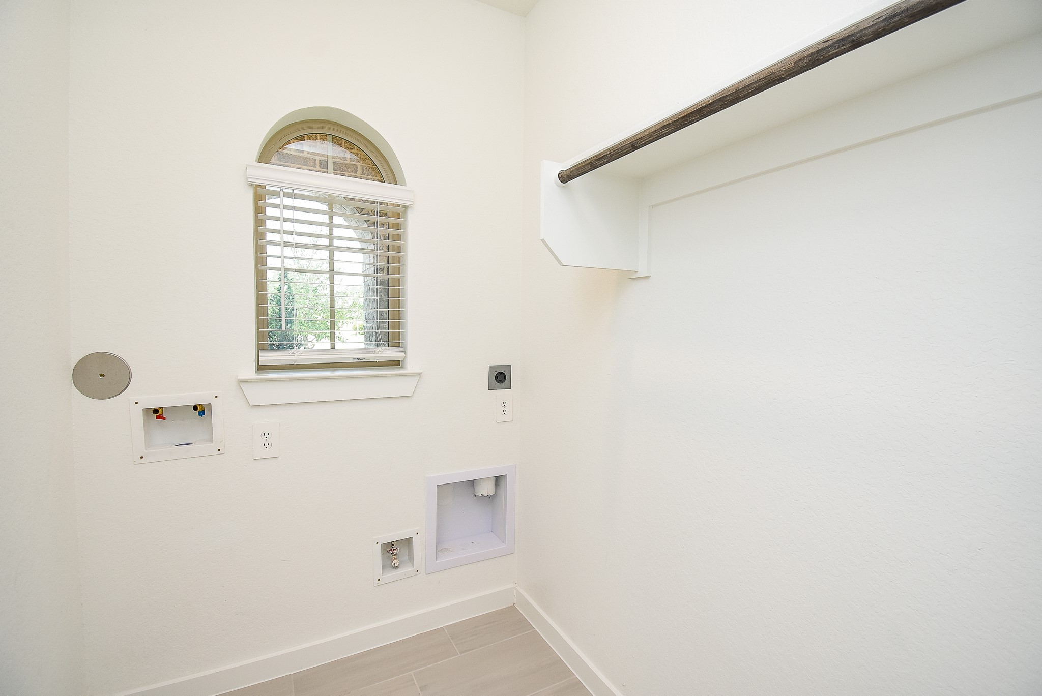 2526 Seedling Street Property Photo 29
