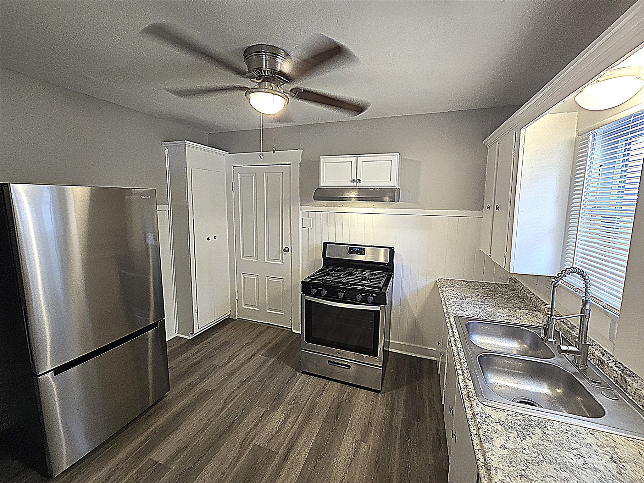 2814 Saint Emanuel Street Property Photo 5