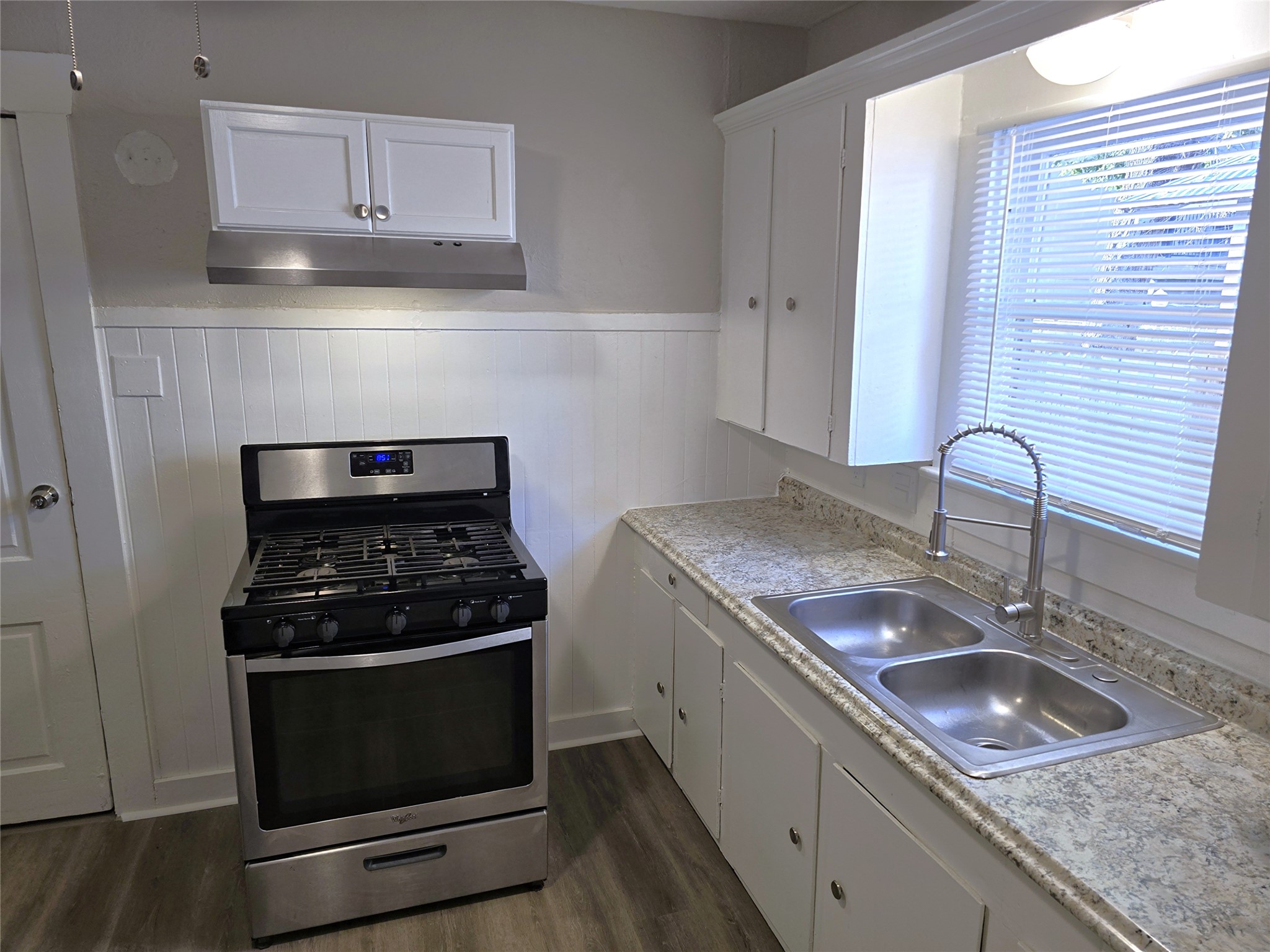 2814 Saint Emanuel Street Property Photo 6