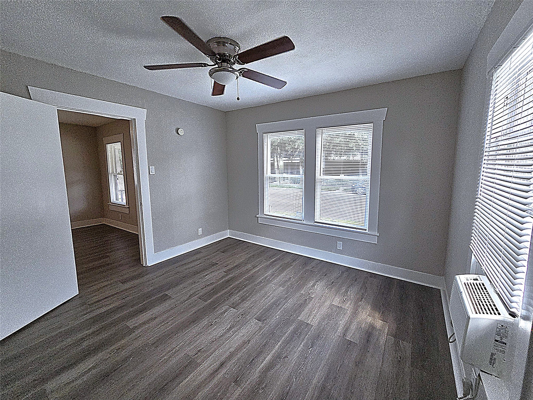 2814 Saint Emanuel Street Property Photo 9