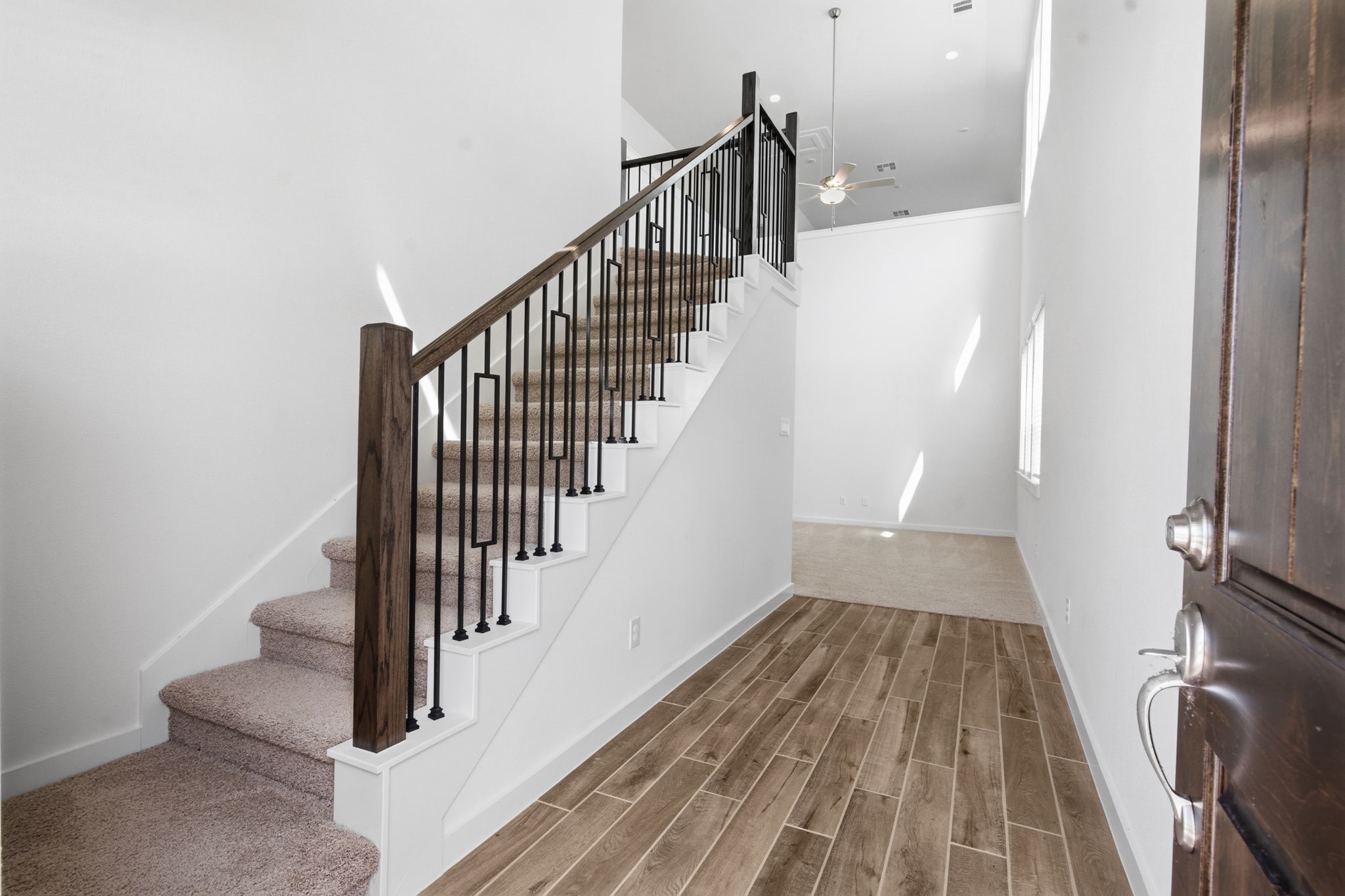 13731 Olympic River Lane Property Photo 4