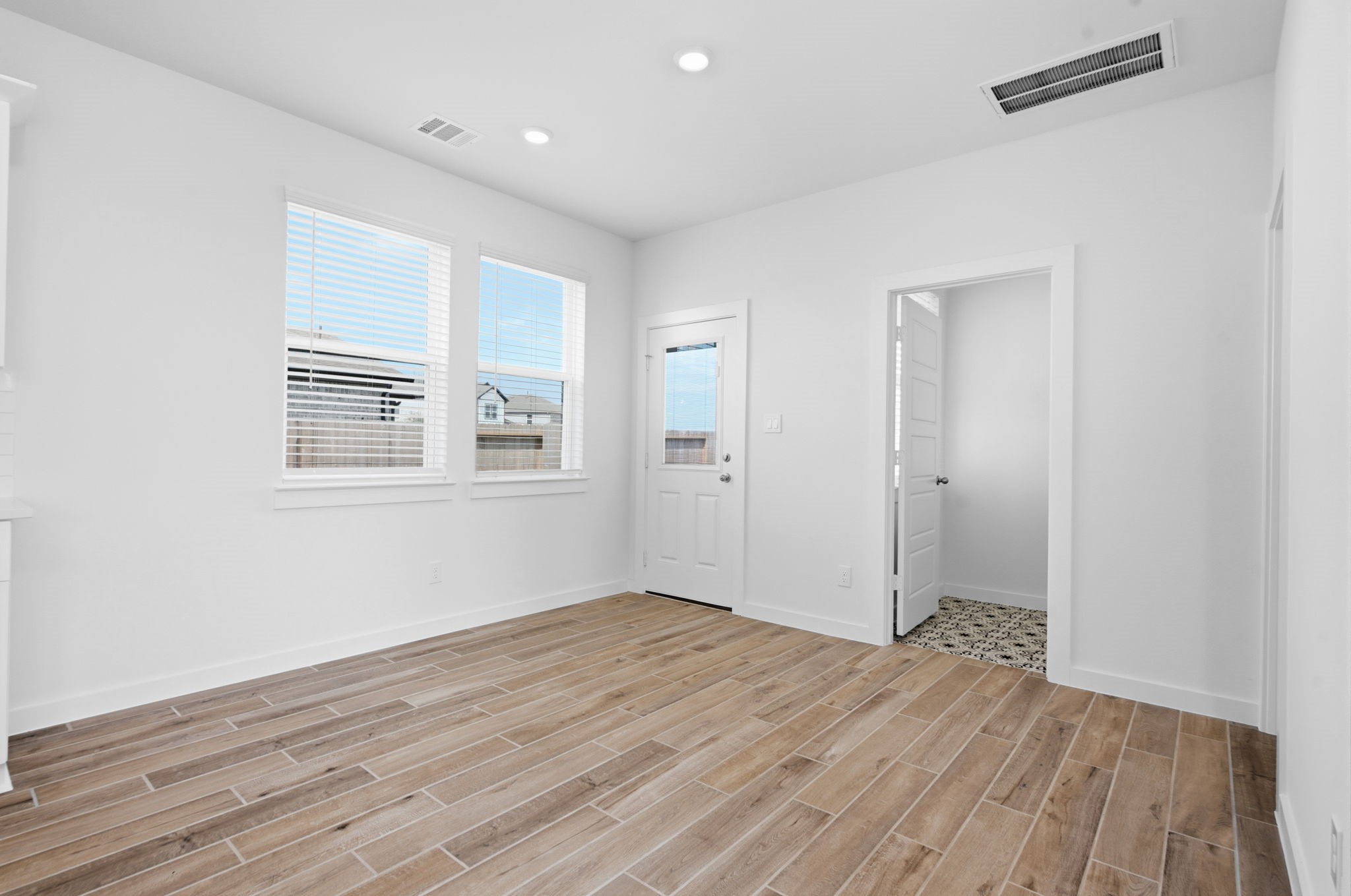 13731 Olympic River Lane Property Photo 14