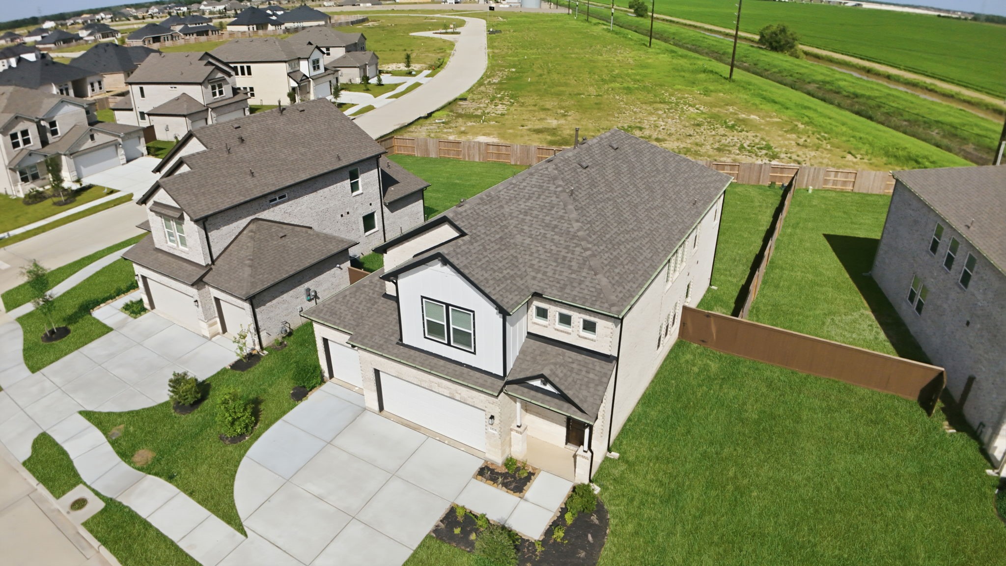 13731 Olympic River Lane Property Photo 45