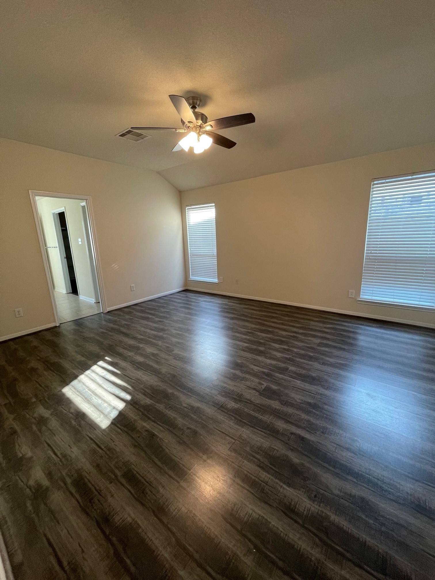 19330 Dawntreader Drive Property Photo 7