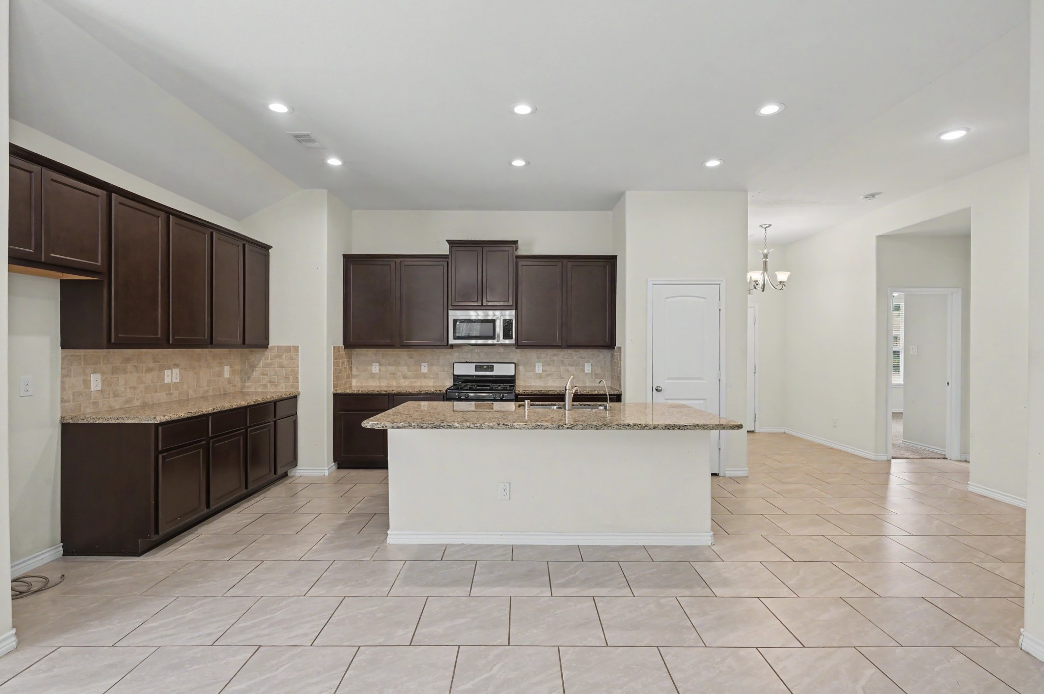 12250 Antilles Lane Property Photo 5
