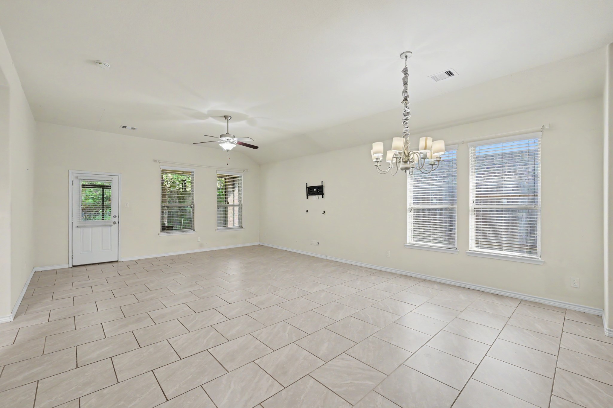 12250 Antilles Lane Property Photo 6