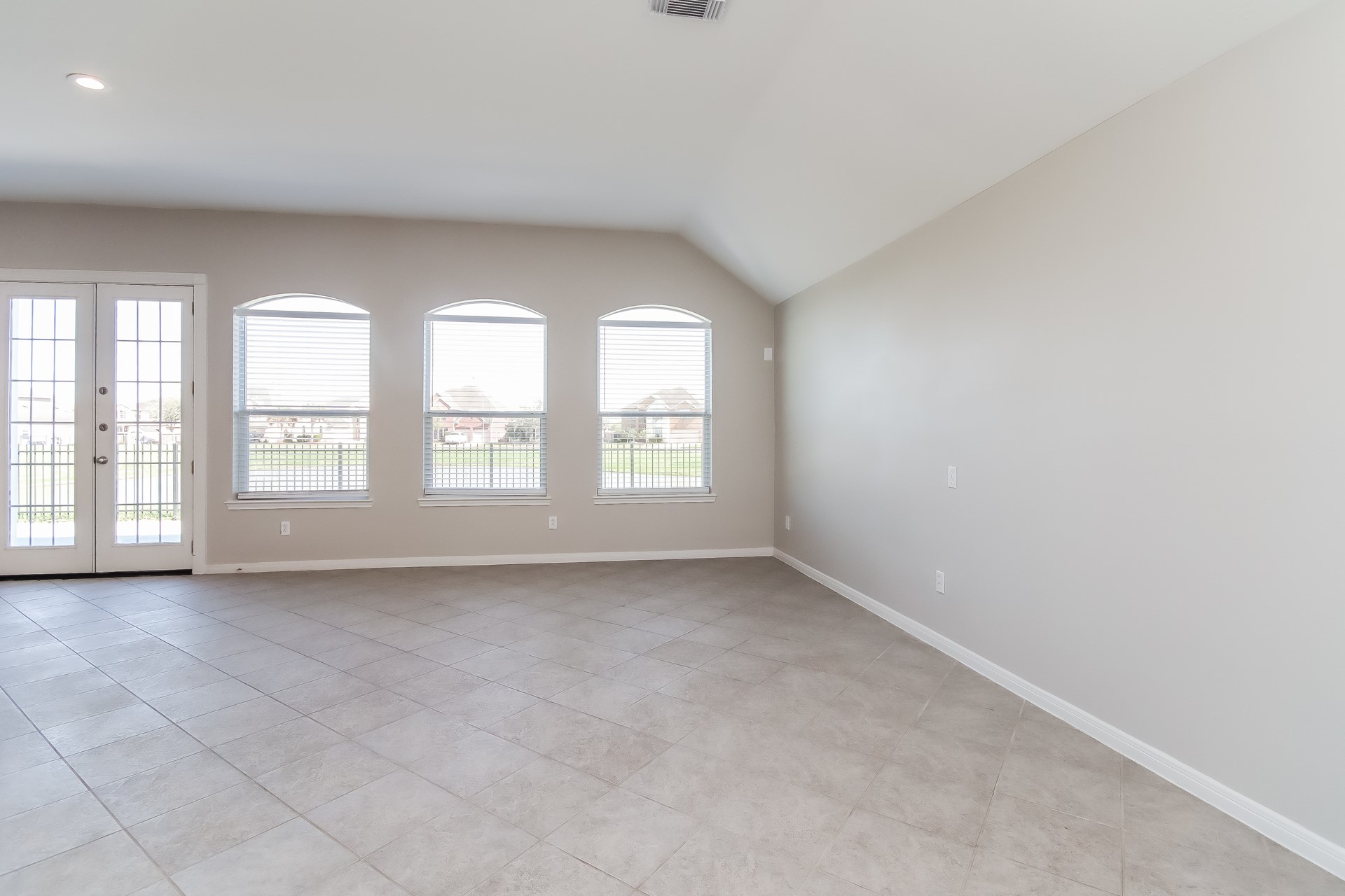22 Atascadero Drive Property Photo 5