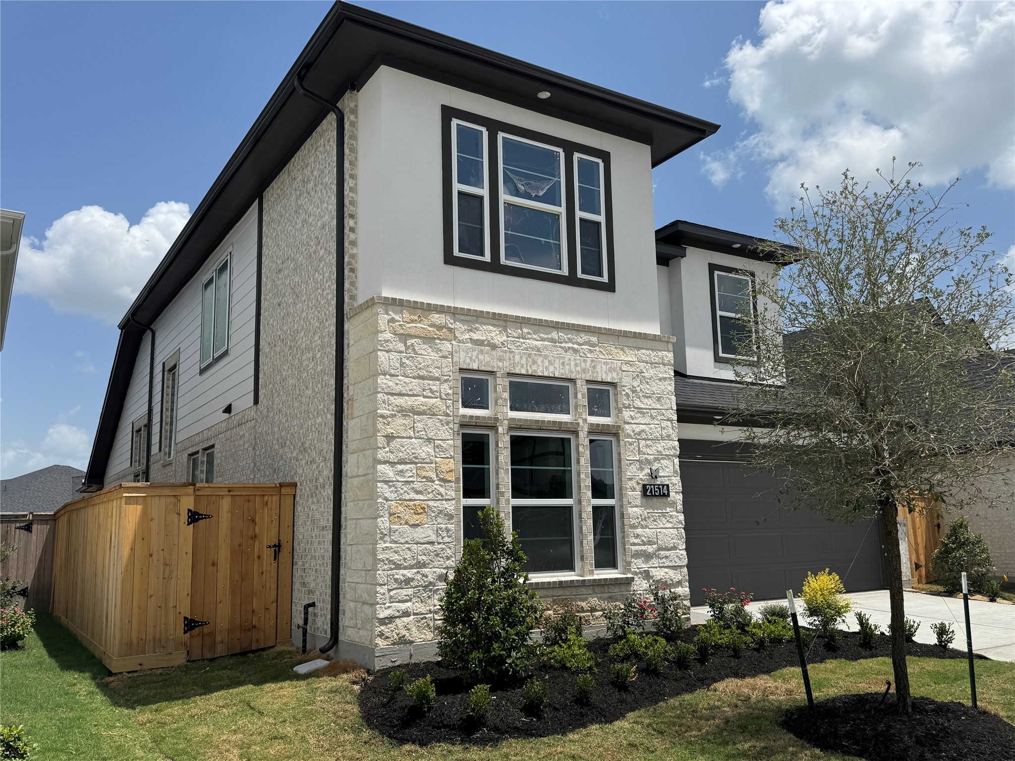 21514 Felders Orangetip Drive Property Photo 2