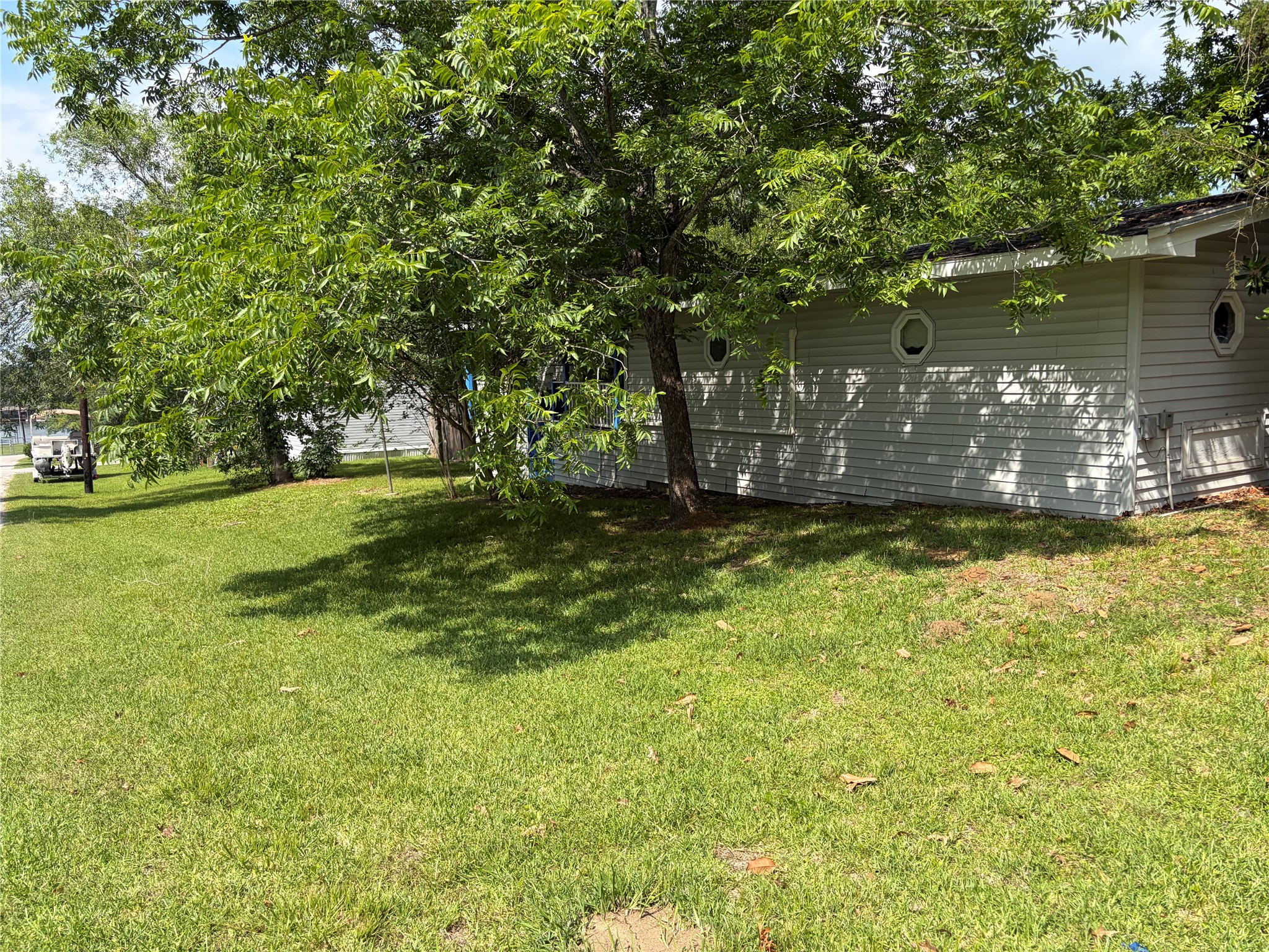 13724 Brigadier Drive Property Photo 2