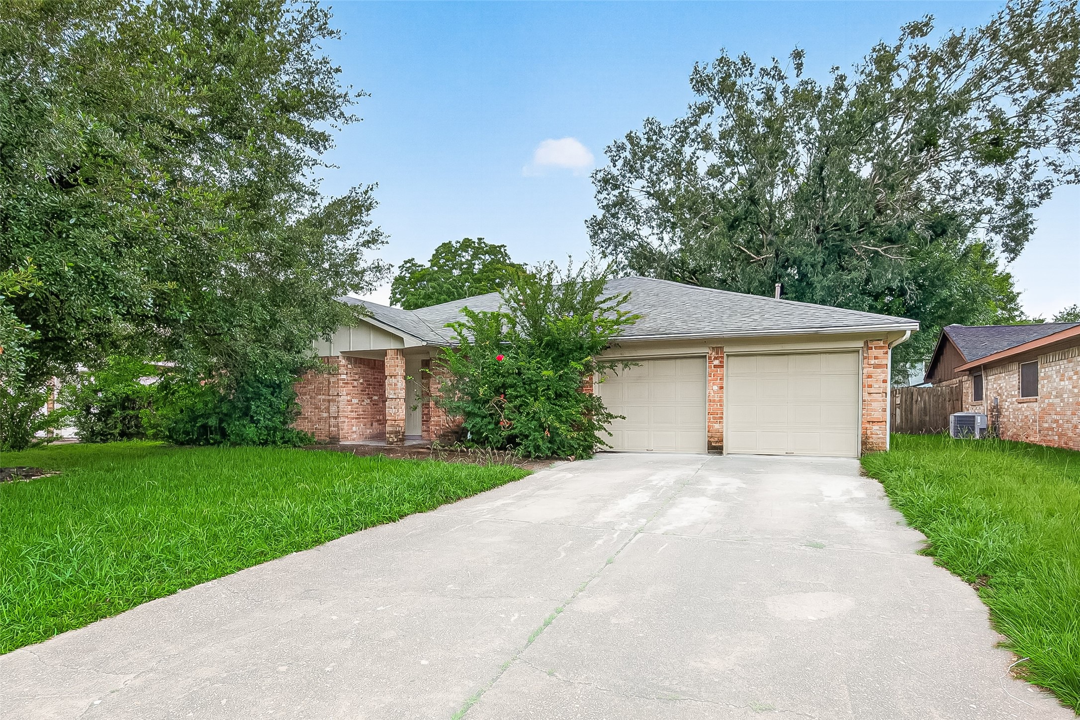 7214 Addicks Clodine Road Property Photo 1