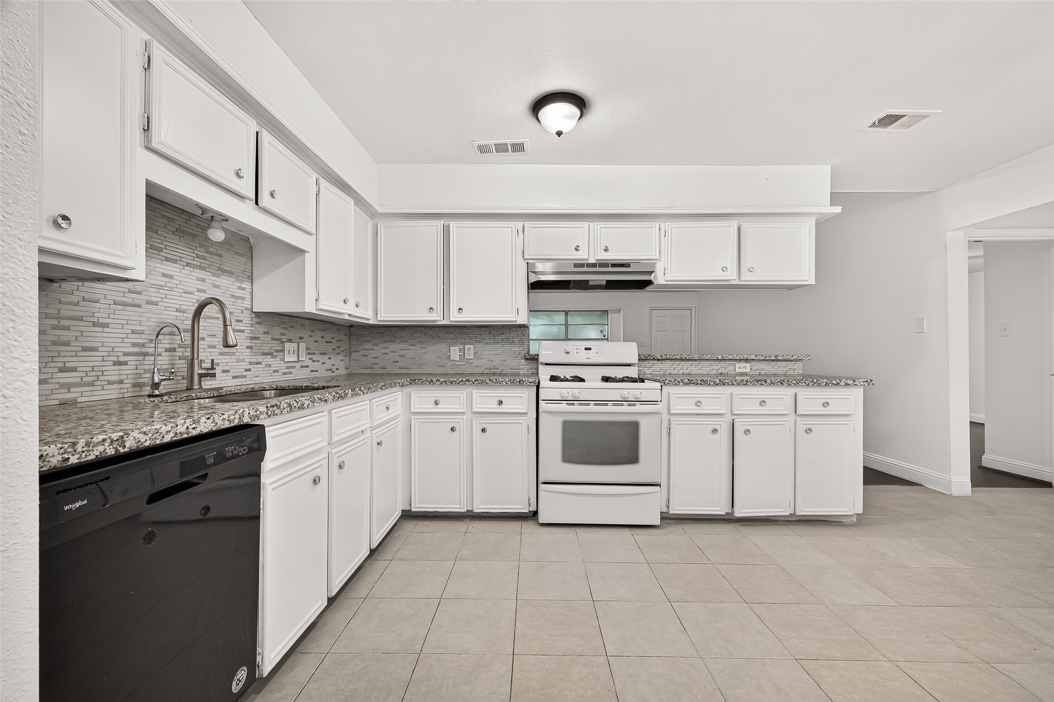 7214 Addicks Clodine Road Property Photo 17
