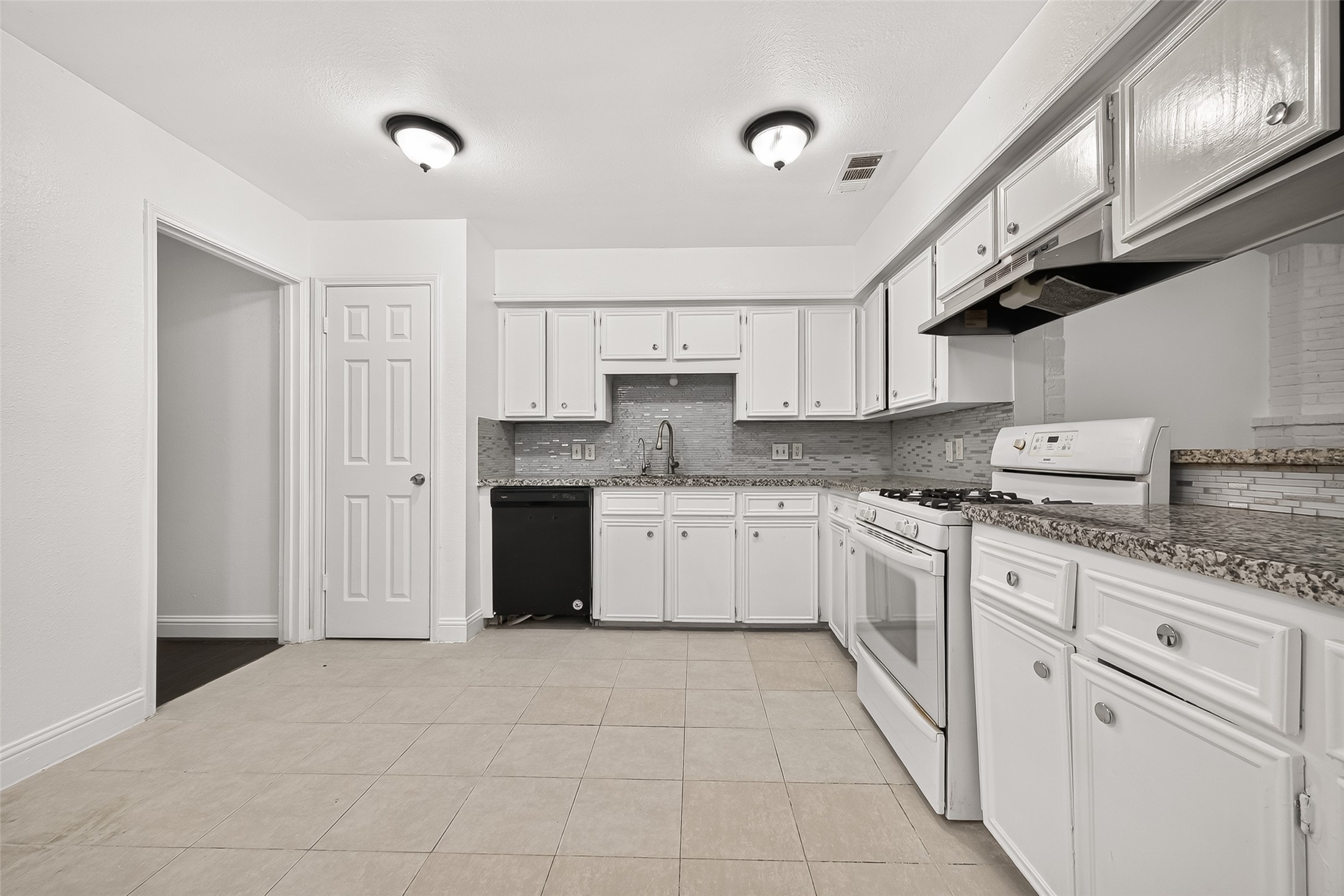 7214 Addicks Clodine Road Property Photo 19