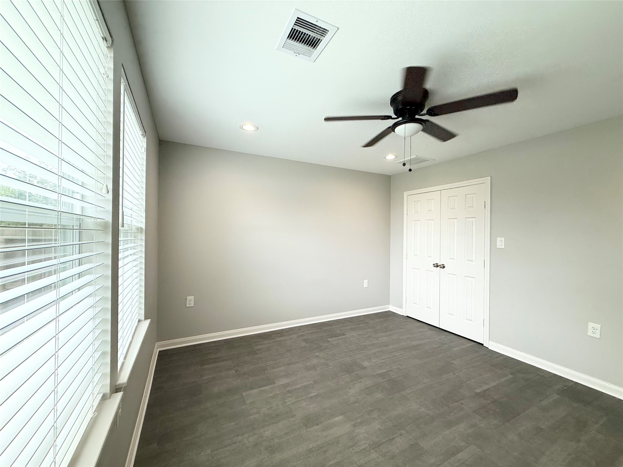 506 N Thomason Street Property Photo 6