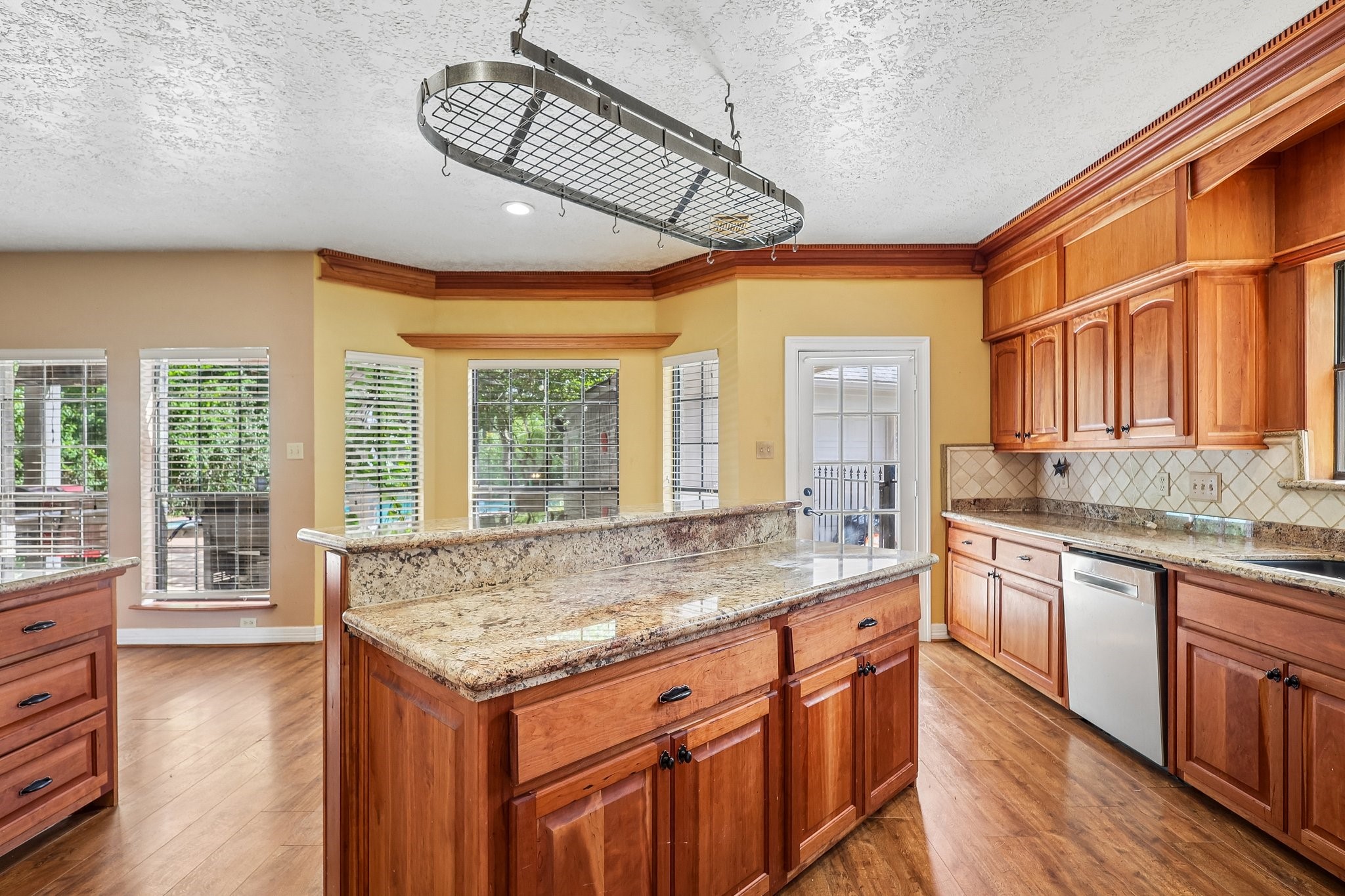 907 Remington Court Property Photo 8