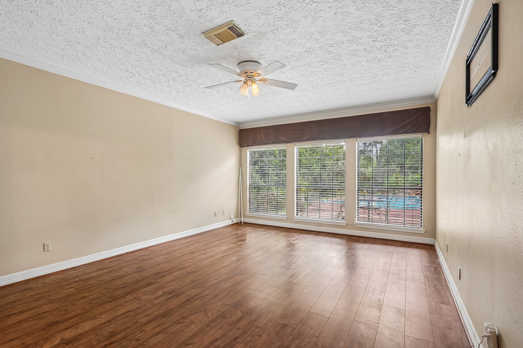 907 Remington Court Property Photo 13