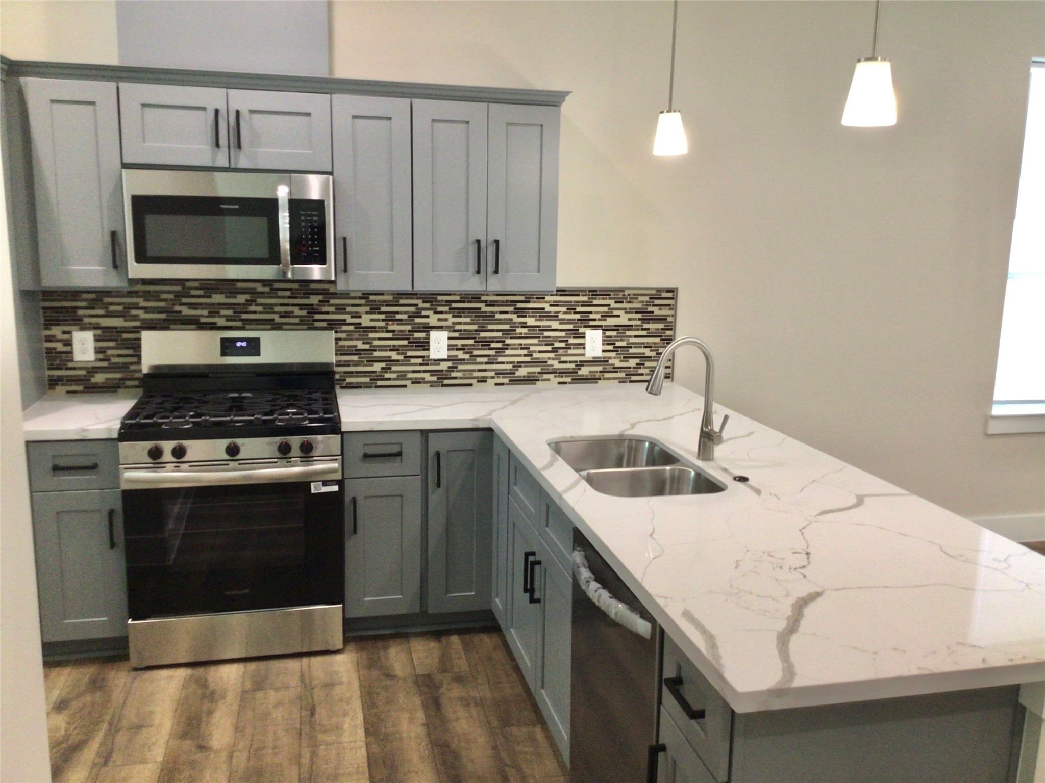 2109 Marnel Road F Property Photo 4