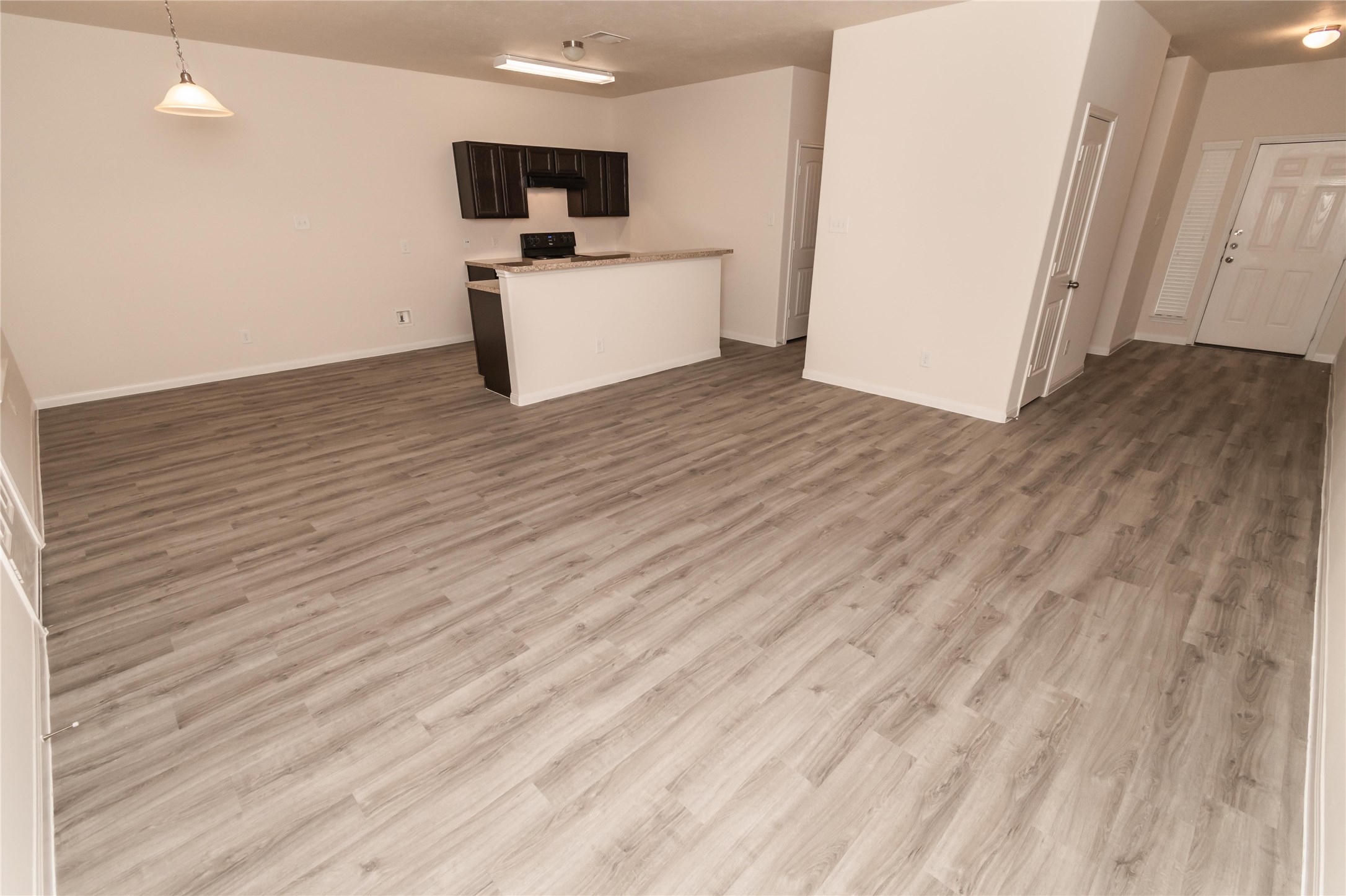 6247 Brenwood Circle Property Photo 4