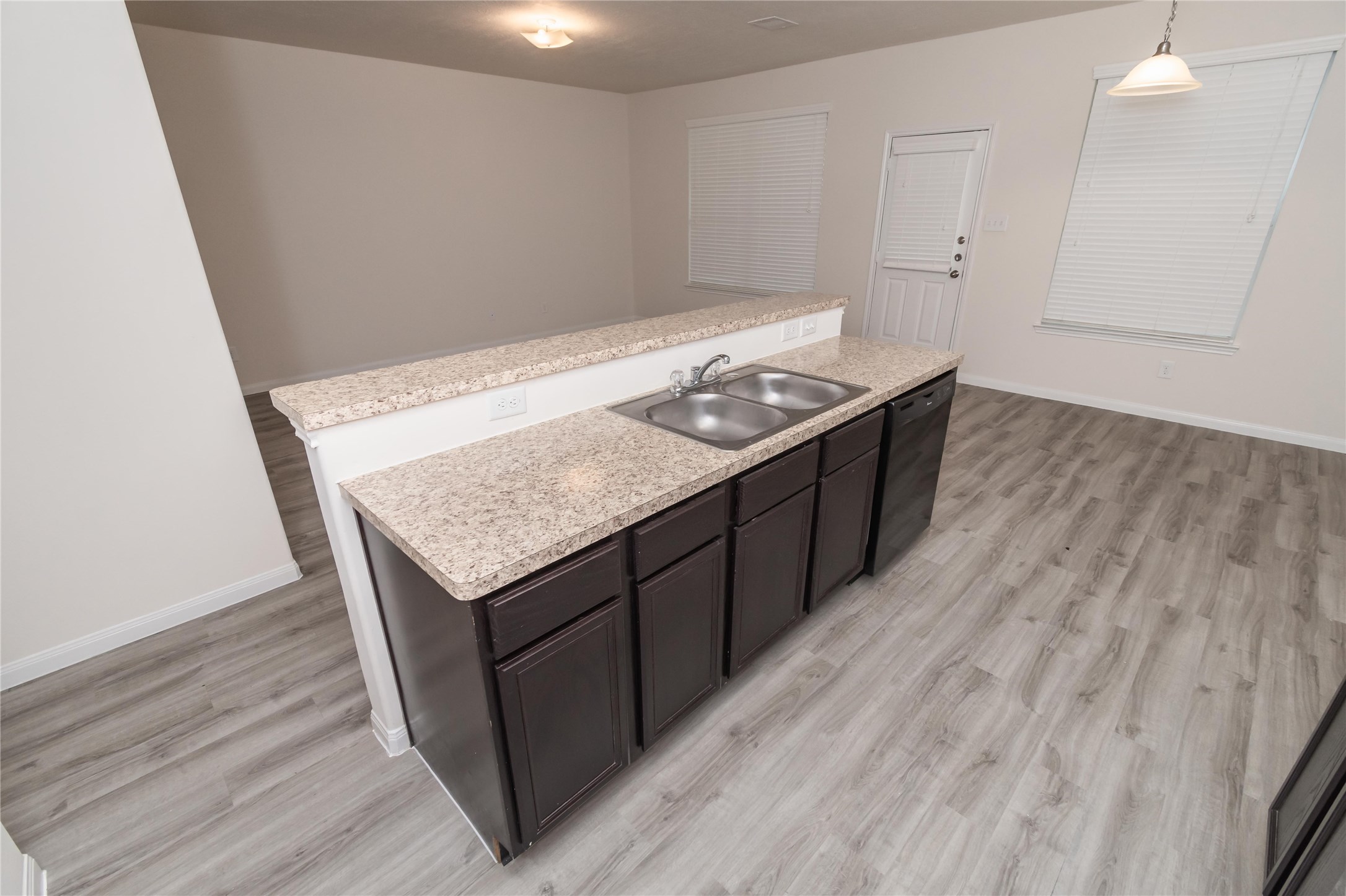 6247 Brenwood Circle Property Photo 6