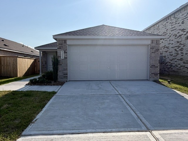 9223 Burch Eagle Court Property Photo 1