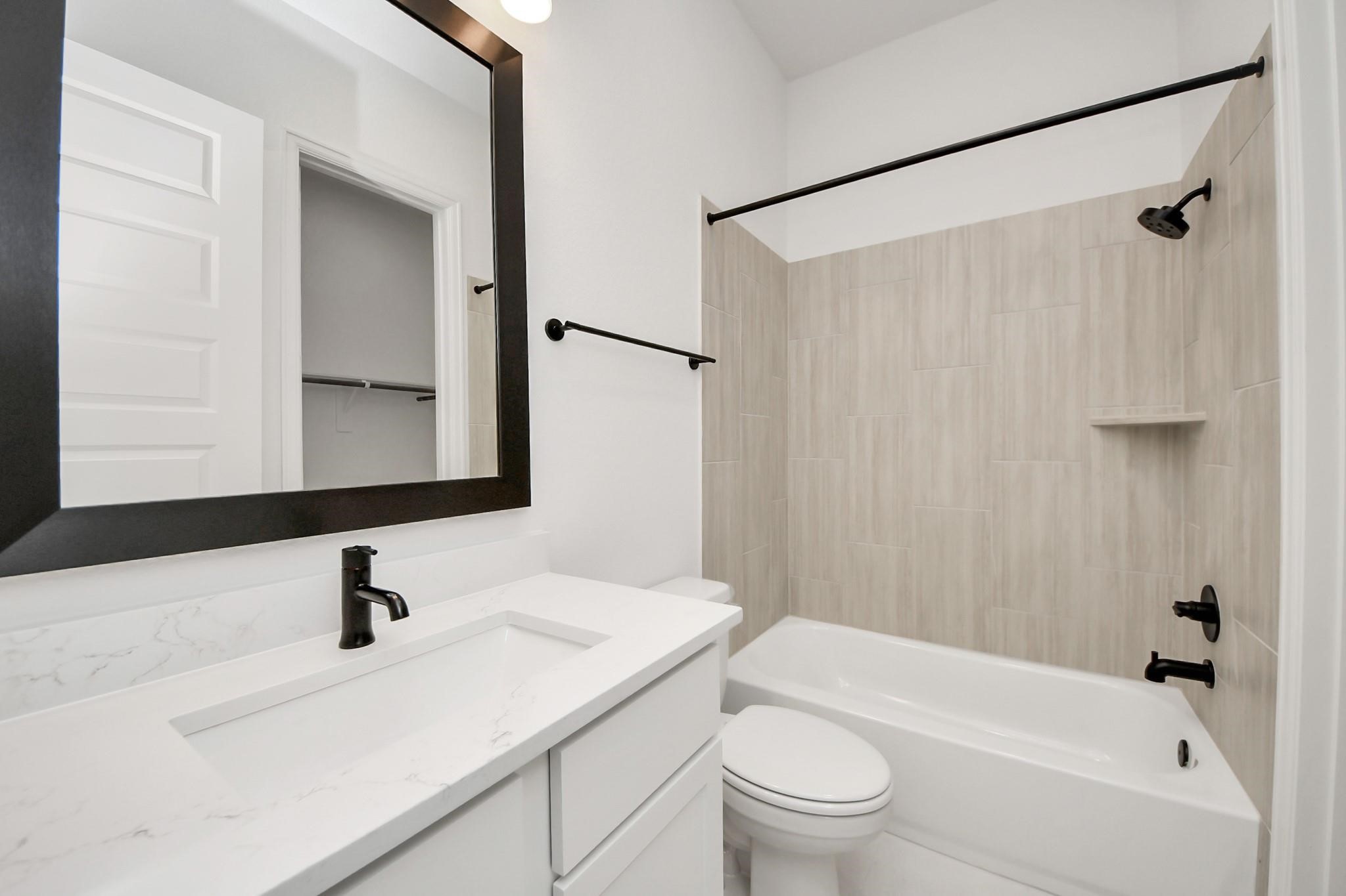 8706 Incandesce Rise Drive Property Photo 42